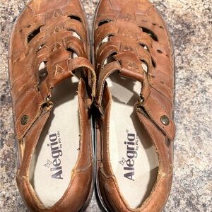 Alegria Tan Leather Footwear